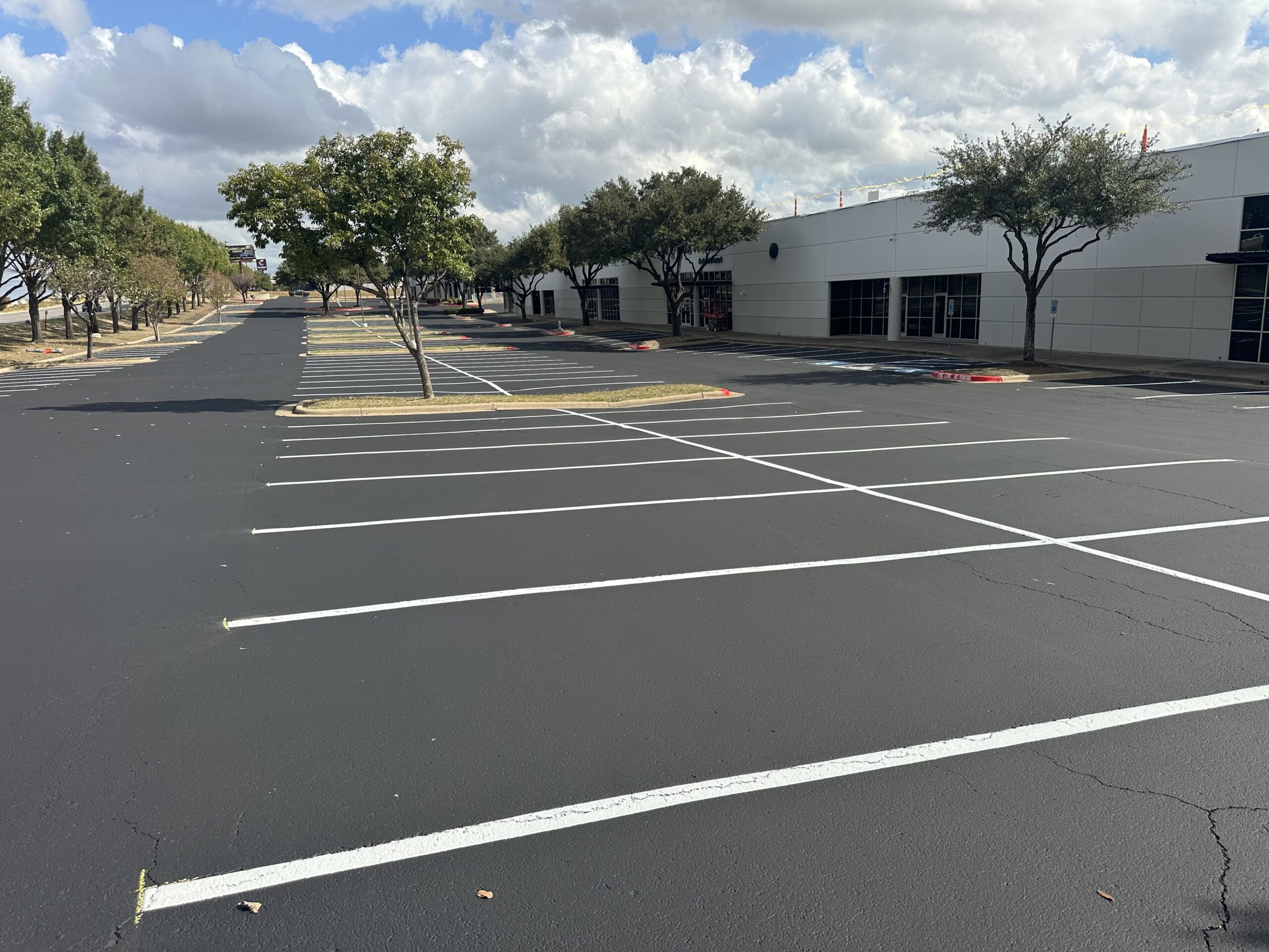 What Is The Lifecycle of a New Asphalt Paving Parking Lot?  