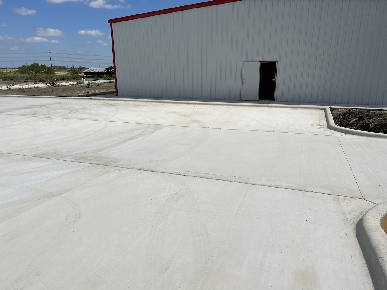 The Advantages of Concrete Parking Lot Construction
