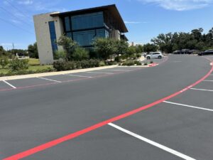 How Do I Find the Best Dallas Sealcoating Contractors For My Pavement?