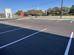 Sealcoating vs. Asphalt Resurfacing: The Pros and Cons