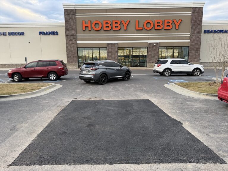 The Essential Guide to Emergency Commercial Asphalt Repairs